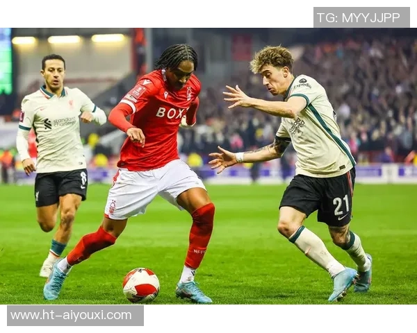 比利亚雷亚尔2-1十人奥萨苏纳，米卡塔泽建功，帕普-盖伊制胜